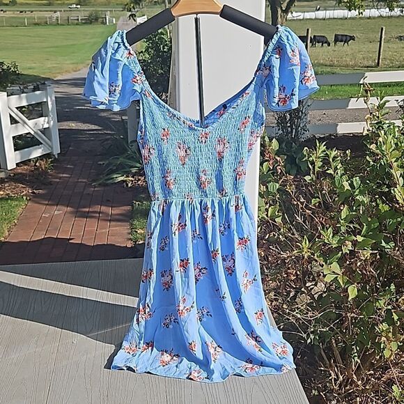 RUE 21 COLD SHOULDER FLORAL MIDI DRESS - Picture 3 of 8